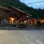 Casa Cuevas 3*