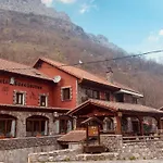 Casa Cuevas בית הארחה