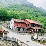Casa Cuevas בית הארחה 3*