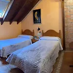 Casa Cuevas בית הארחה