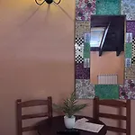 Casa Cuevas בית הארחה Caín