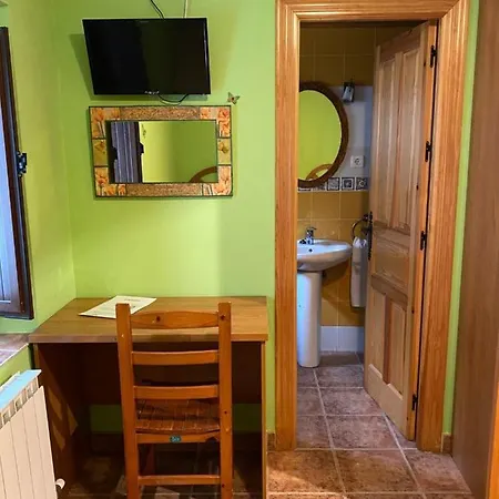 Casa Cuevas * Caín