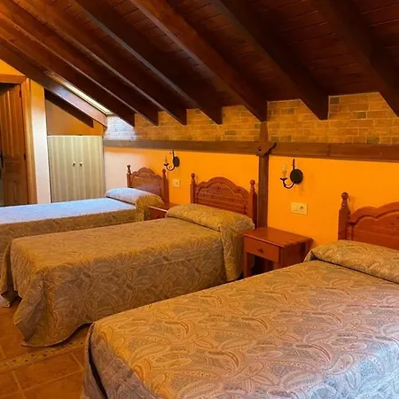 Casa Cuevas 3*
