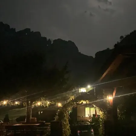 Casa Cuevas 3*