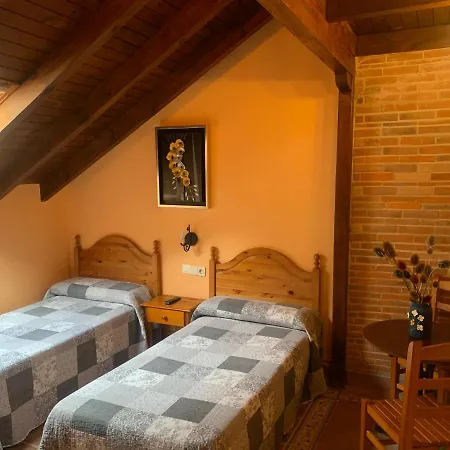 Casa Cuevas Pensión Caín